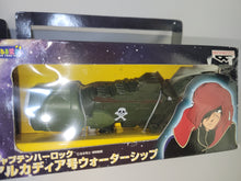 Load image into Gallery viewer, Captain Harlock Water Ships set of 2 pieces - toy action figure gadgets