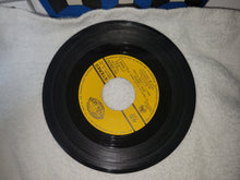 Load image into Gallery viewer, Gigliola Cinquetti – Gira L'Amore (Caro Bebè) - japanese original soundtrack japan vinyl disc LP