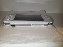 Load image into Gallery viewer, ska - PSP Pearl White Console - Sony PSP Playstation Portable