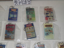 Lade das Bild in den Galerie-Viewer, Toaplan Instrumentenkarten-Acrylschlüsselanhänger KOMPLETTSET 16 Teile
- Spielzeug Actionfigur Modell