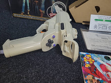 Lade das Bild in den Galerie-Viewer, House of the Dead 2 Gun Set - Sega dc Dreamcast