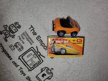 Lade das Bild in den Galerie-Viewer, Choro Q Crazy Taxi AXEL 01 Auto - Spielzeug-Actionfigur-Modell