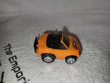 Lade das Bild in den Galerie-Viewer, Choro Q Crazy Taxi AXEL 01 Auto - Spielzeug-Actionfigur-Modell