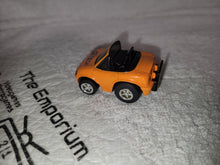 Lade das Bild in den Galerie-Viewer, Choro Q Crazy Taxi AXEL 01 Auto - Spielzeug-Actionfigur-Modell