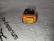 Lade das Bild in den Galerie-Viewer, Choro Q Crazy Taxi AXEL 01 Auto - Spielzeug-Actionfigur-Modell