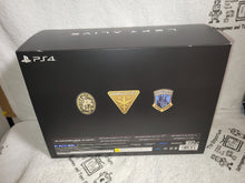 Lade das Bild in den Galerie-Viewer, LEFT ALIVE Ultimate Edition - Sony PlayStation 4 Japan