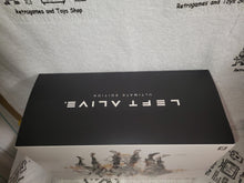 Lade das Bild in den Galerie-Viewer, LEFT ALIVE Ultimate Edition - Sony PlayStation 4 Japan