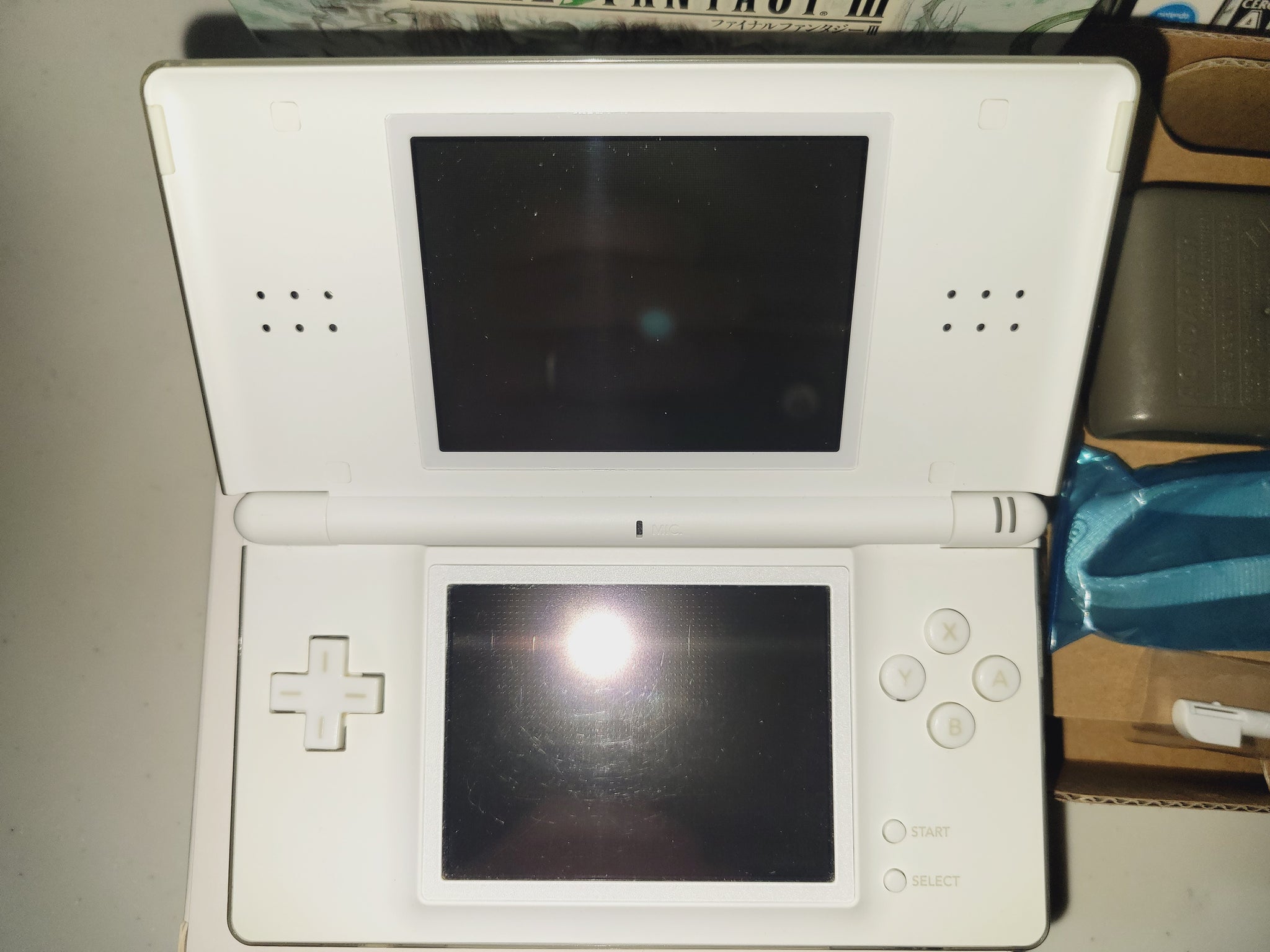 Nintendo DS Lite FINAL FANTASY III limited edition console