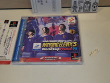 Load image into Gallery viewer, betsu World Soccer Jikkyou Winning Eleven 3: World Cup France &#39;98 - Sony PS1 Playstation
