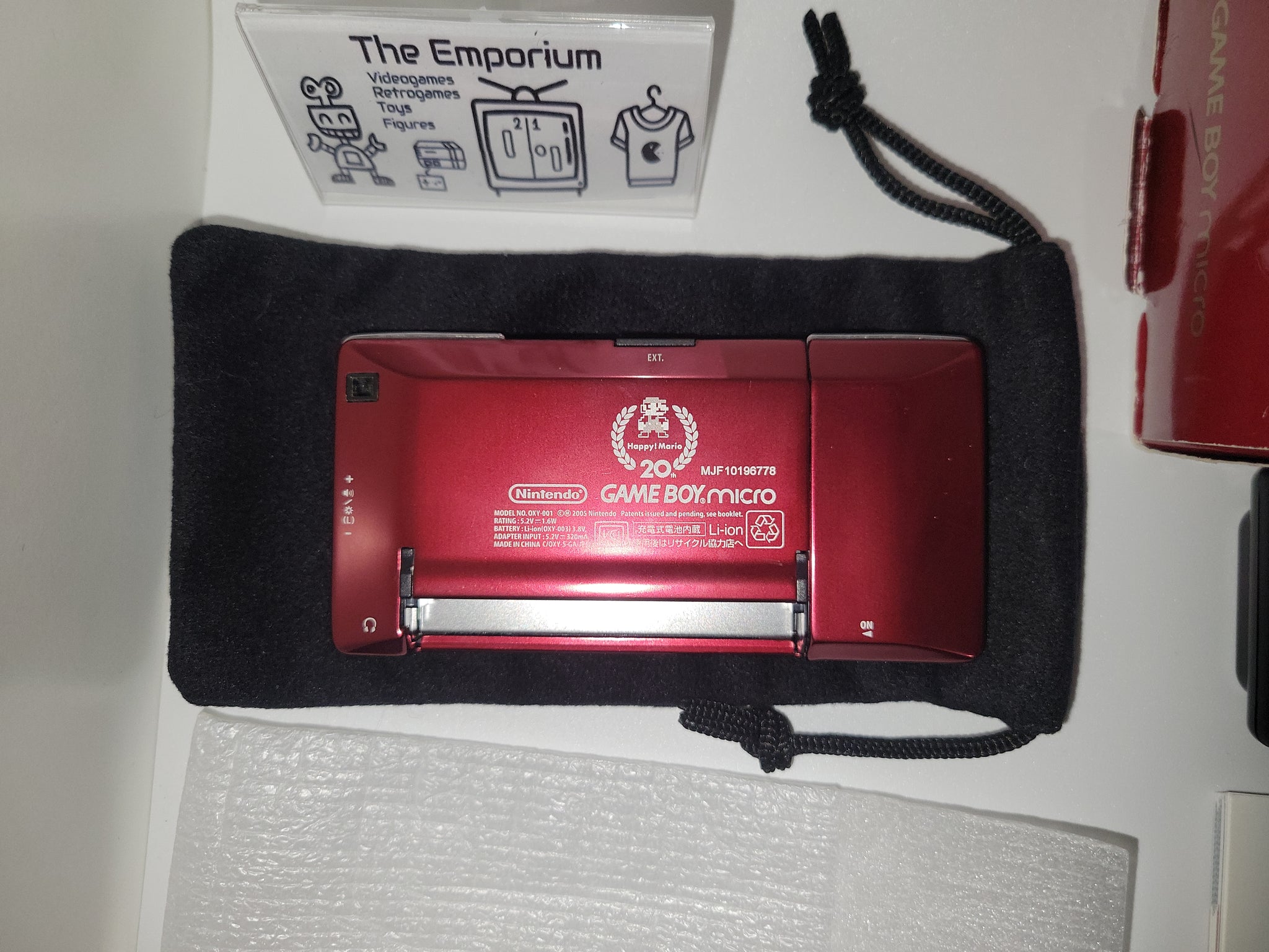 anto - Game Boy Micro Console - Famicom Version - Nintendo GBA