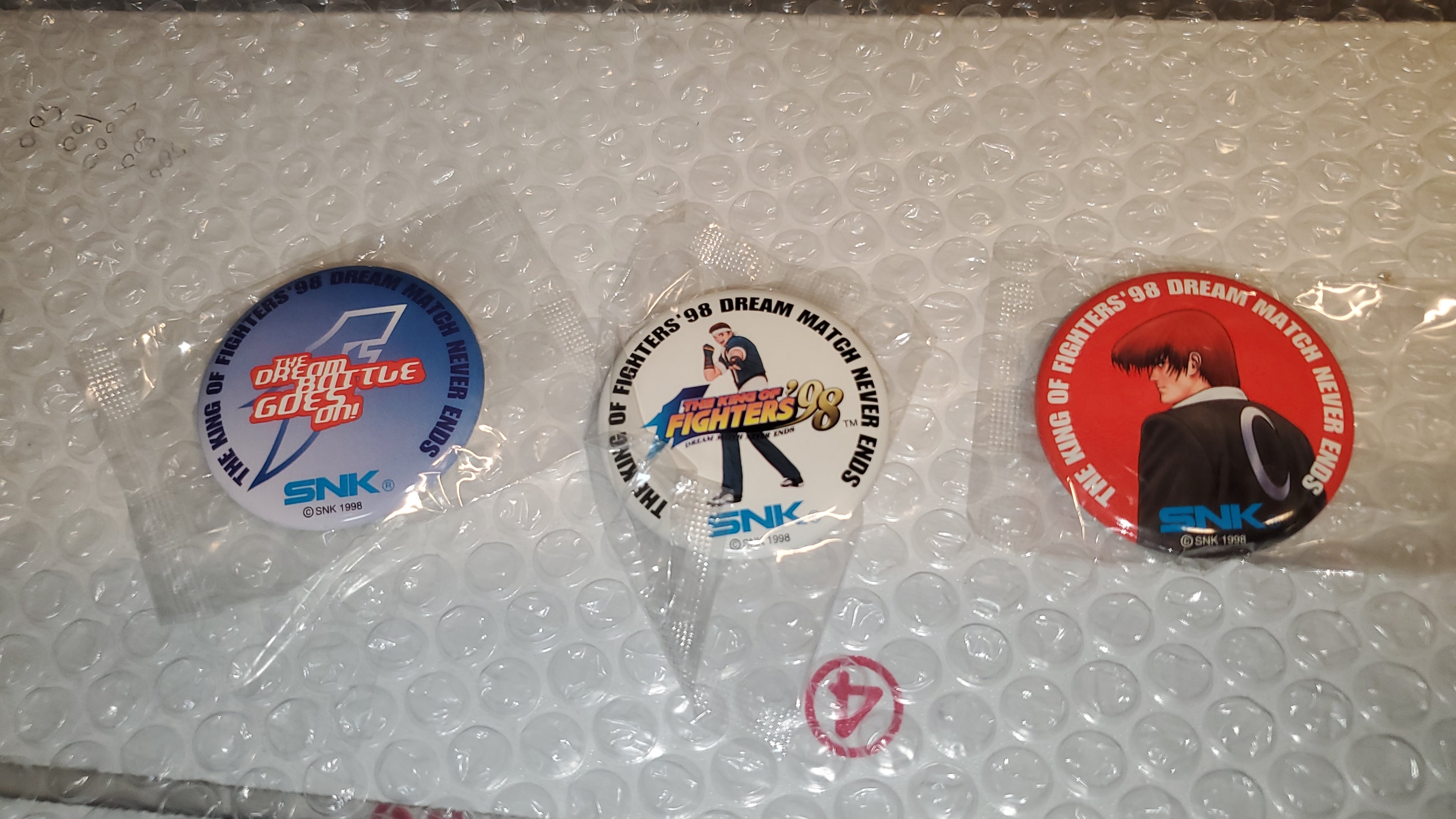 ORIGINAL king of fighters 98 pins (1998 product) - toy action figure m ...