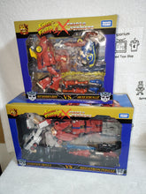 Load image into Gallery viewer, TAKARA TOMY 30TH STREET FIGHTER II x TRANSFORMERS RYU vs VEGA 

/ KEN vs CHUN LI -  Transformers  toy action figure model
