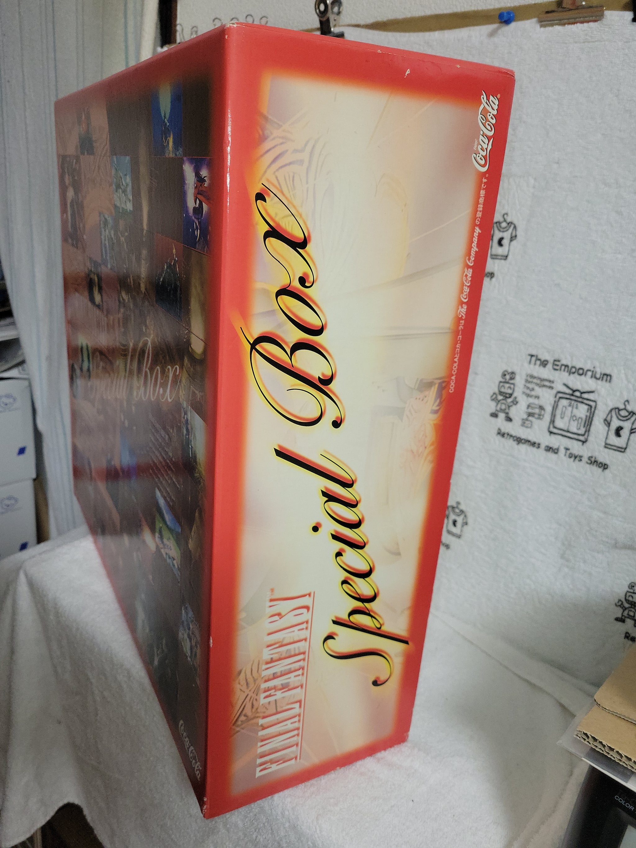 FINAL FANTASY CocaCola Limited Special Box 36 Figure Tshirt