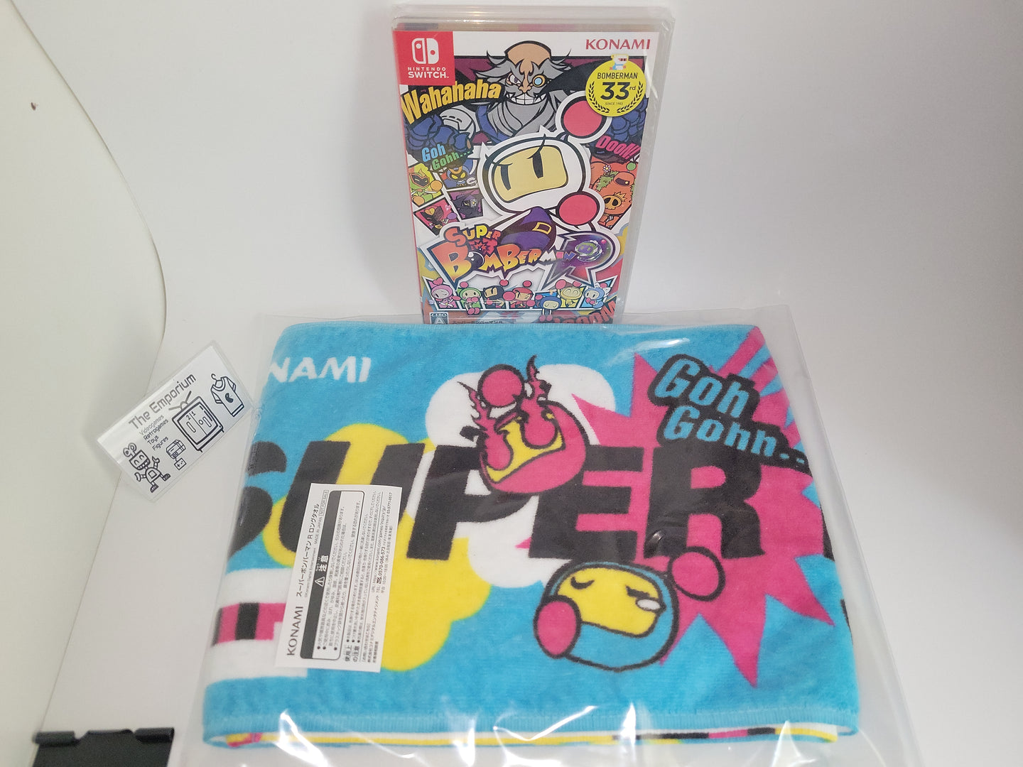 Super Bomberman R with Konami Limited Preorder Towel - Nintendo Switch NSW