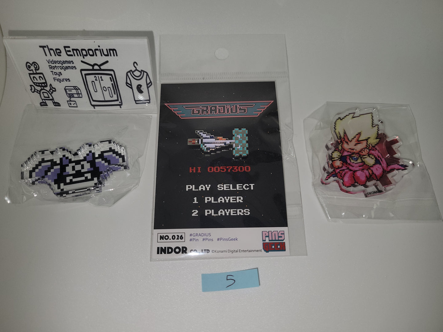 lee - Konami Pop Up store limited gachapons - toy action figure gadgets